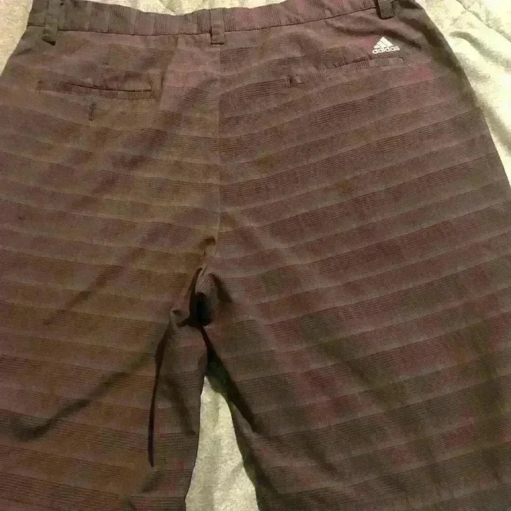 Adidas Mens Golf Shorts Brown Burgundy Striped Flat Front Size 36 Activewear‎